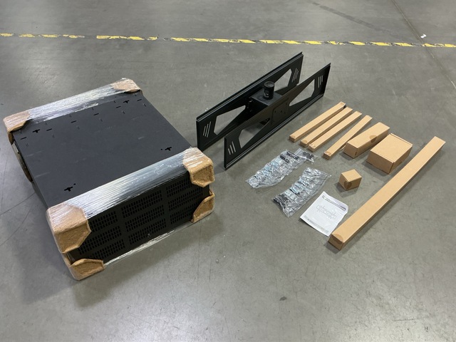 (2) Middle Atlantic Lock Boxes & (4) Dual-Flat Panel Ceiling Mounts (2) Middle Atlantic Lock Boxes & (4) Dual-Flat Panel Ceiling Mounts