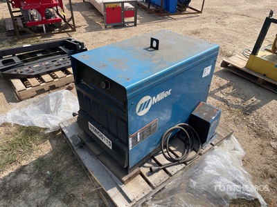Miller DeltaWeld 452 63 A Skid-Mounted Multi-Process Engine Driven Welder