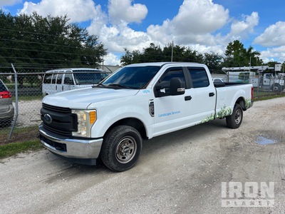 2017 Ford F-250 XL 4x2 Crew Cab Pickup