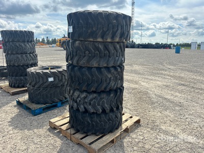 Quantity of (5) 385/65D19.5 Équipements pour pneus