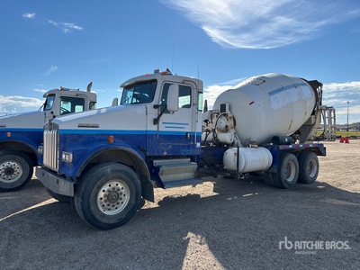 2007 Kenworth W900 6x4 Camion mélangeur (Inoperable)
