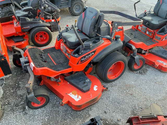 2024 Kubota ZD1211L-3-72 Zero-Turn Lawn Mower (Inoperable)