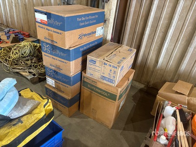 Quantity of Unused Hand Towels Absorberend (Unused)