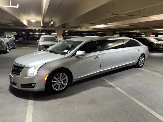 2017 Cadillac XTS Limousine 2017 Cadillac XTS Limousine