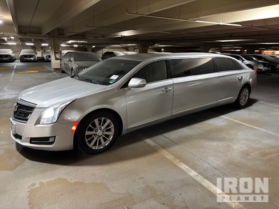 2017 Cadillac XTS Limusina
