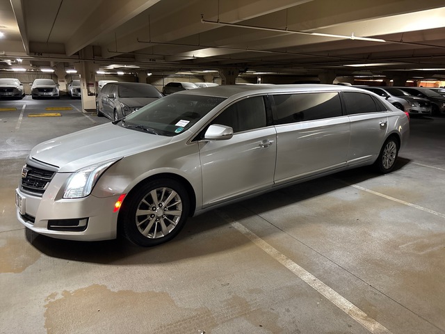 2017 Cadillac XTS Limousine 2017 Cadillac XTS Limousine