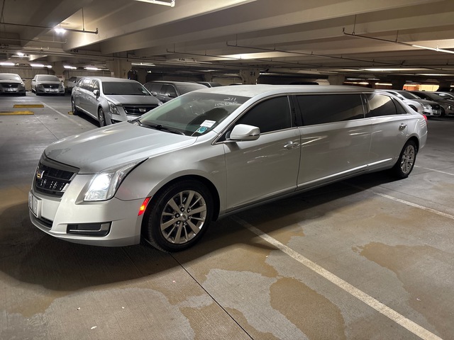 2017 Cadillac XTS Limousine 2017 Cadillac XTS Limousine