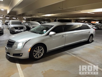 2017 Cadillac XTS Limusina