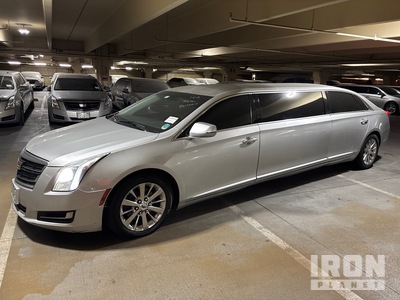 2017 Cadillac XTS Limusina