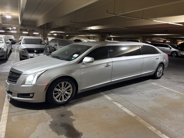 2017 Cadillac XTS Limousine 2017 Cadillac XTS Limousine