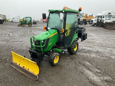 2019 John Deere 1025R 4WD Utility Tractor