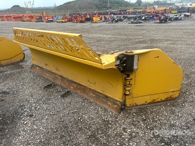 2016 HLA 4200 Series 10 ft 10-16 Extendable Q/C Snow Plow
