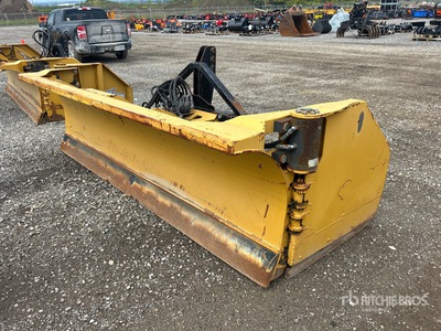 2016 HLA 4200 Series 10 ft 10-16 Extendable Q/C Snow Plow