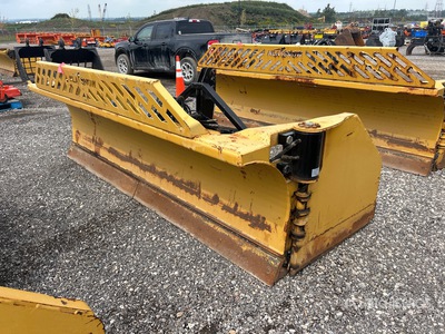 2014 HLA 4200 Series 10 ft 10-16 Extendable Q/C Snow Plow