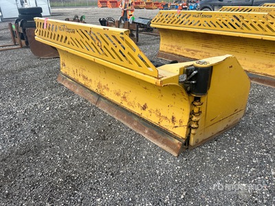 2016 HLA 4200 Series 10 ft 10-16 Extendable Q/C Snow Plow