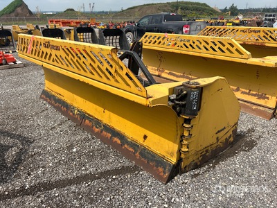 2019 HLA 4203 10 ft 10-16 Extendable Q/C Snow Plow