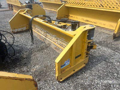 2018 HLA 3220 9 ft 9-14 Extendable Q/C Snow Plow
