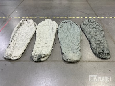 (120) Sleeping Bags