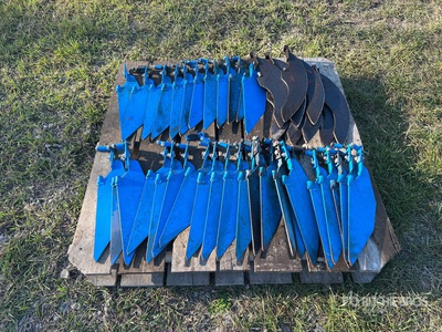 Quantity of Crop Lifters Pièces divers
