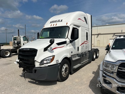 2021 Freightliner Cascadia 126 6x4 T/A Sleeper Truck Tractor