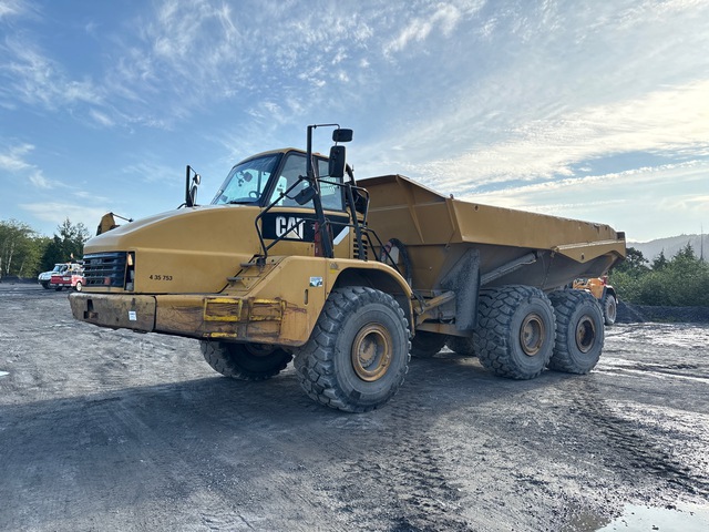 2011 Cat 740 Articulated Dump Truck