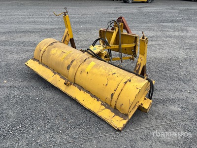 1995 ITM VKM 220 Broom Attachment
