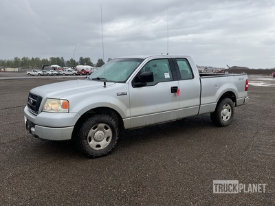 2005 Ford F-150 STX 4x2 Extended Cab Pickup