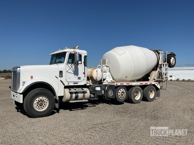 2006 Freightliner FLD 120 SD 10x4 Mixer Truck
