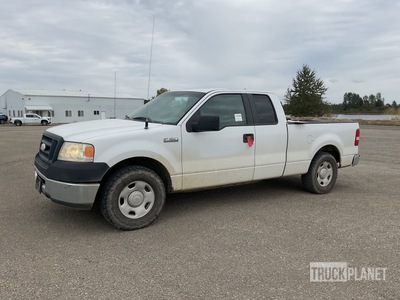 2007 Ford F-150 XL 4x2 Extended Cab Pickup