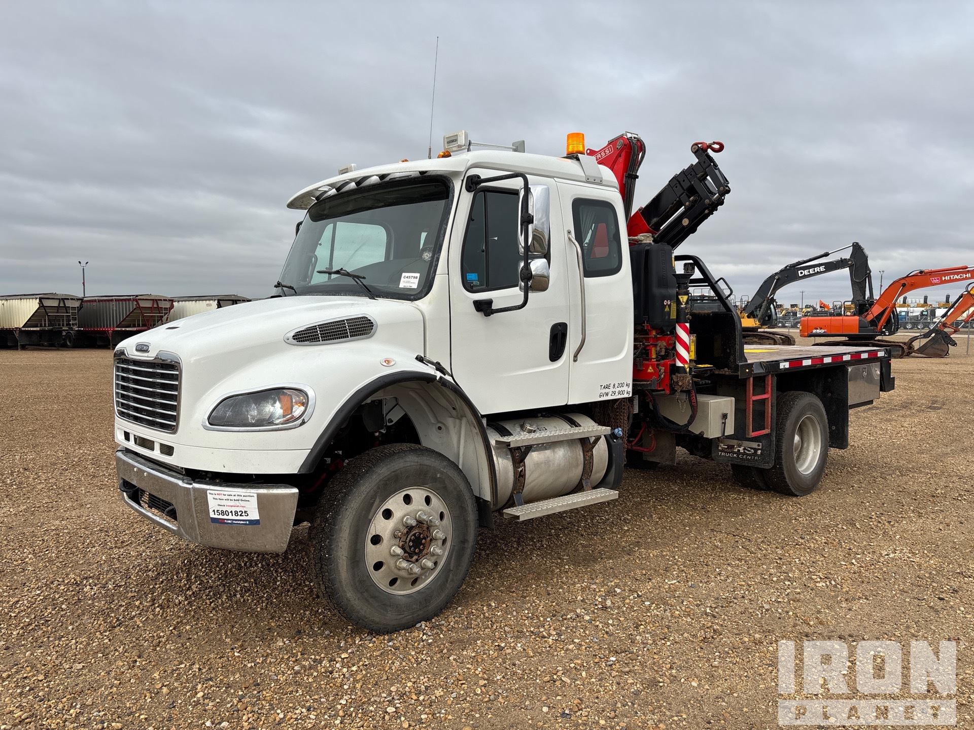 2022 Fassi F110B.0.24 8366 lb Knuckle Boom on 2023 Freightliner M2 4x4 Sleeper Camión Grúa