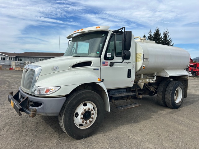 2014 International 4300 4x2 Water Truck 2014 International 4300 4x2 Water Truck