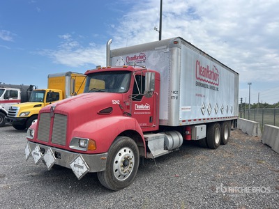 2005 Kenworth T300 6x4 Van Truck