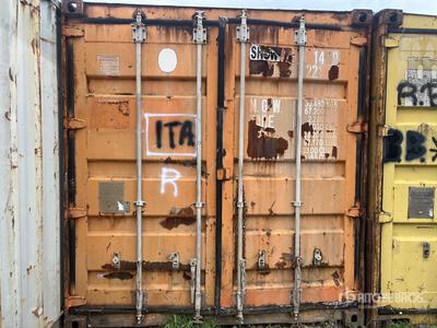 20 Ft Container w/ Miscellaneous Divers Autres
