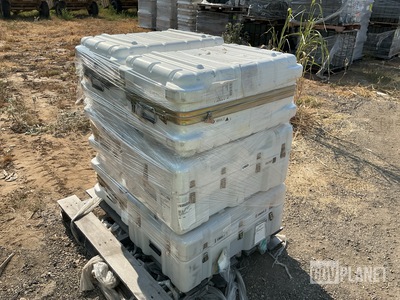 (6) Storage Cases