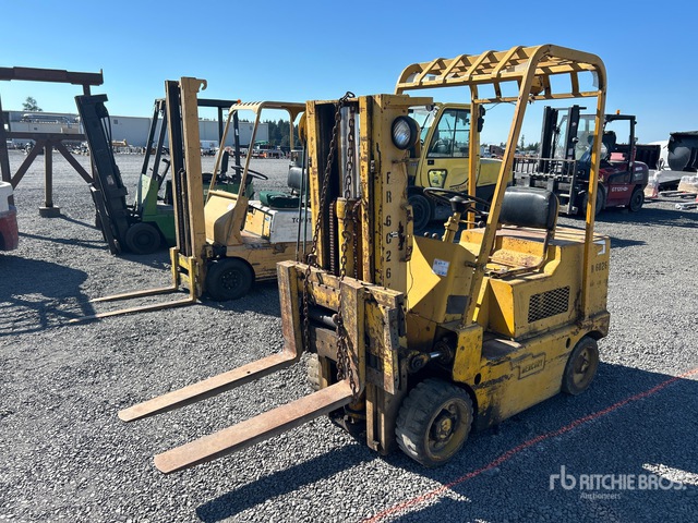 1966 Pettibone 40-GA 4400 lb Cushion Tire Forklift (Inoperable)