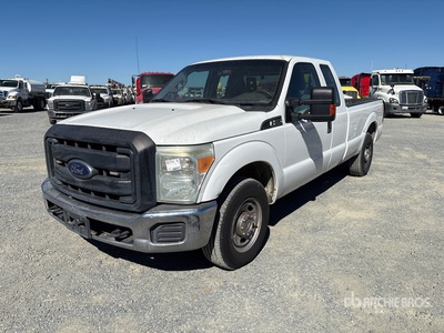2015 Ford F-250 XL 4x2 Extended Cab Pickup
