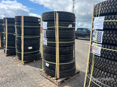 Quantity of (8) Snow Traction Retread 11R22.5 Tires (Unused)