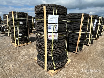 Quantity of (8) 11R22.5 Snow Traction Retread Opony (Unused)