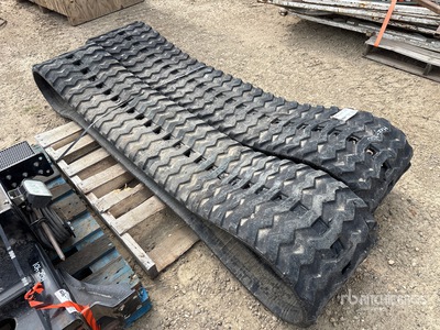 Quantity of (2) 17.5 in Tracks
