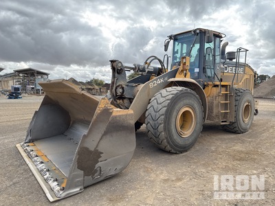 2017 John Deere 824K Radlader