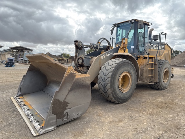 2017 John Deere 824K-II Wheel Loader