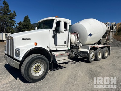 2006 Kenworth W900 10x4 Mixer Truck