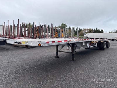 2013 Reitnouer Max Miser 48 ft T/A Spread Axle مقطورة مسطحة