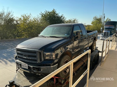 2003 Ford F-250 4x4 Extended Cab Pickup