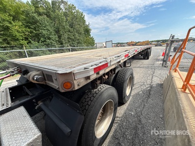 2007 Reitnouer 48 ft T/A Spread Axle Oplegger