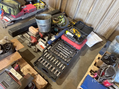Quantity of Tools Divers - Outils à main