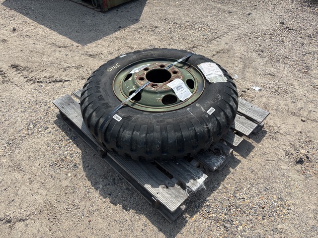 Titan T-Hawk 9.00-20 Tire w/Wheel