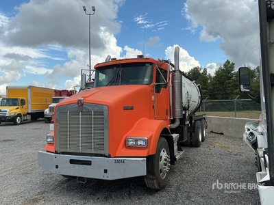 2006 Kenworth T800 6x4 Vacuum Excavator Truck (Inoperable)