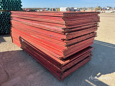 Quantity of (50) 10 ft x 4 ft Ogrodzenie terenu