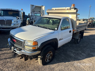 2005 GMC Sierra 3500 Kipper-Lkw (Inoperable)